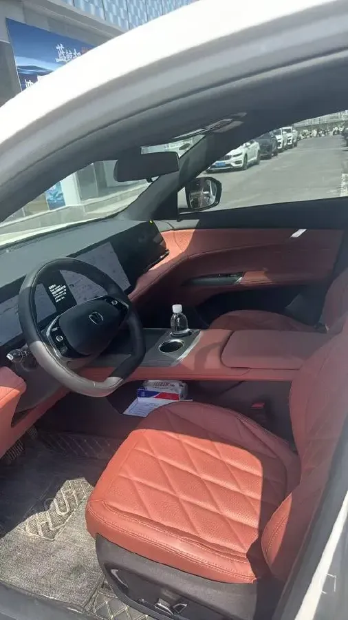 2025 ChangAn CS75 Plus 2.0T 233HP L4 8AT,autocango,china used car exporter,china ev exporter,chinese used car exporter,chinese used ev exporter