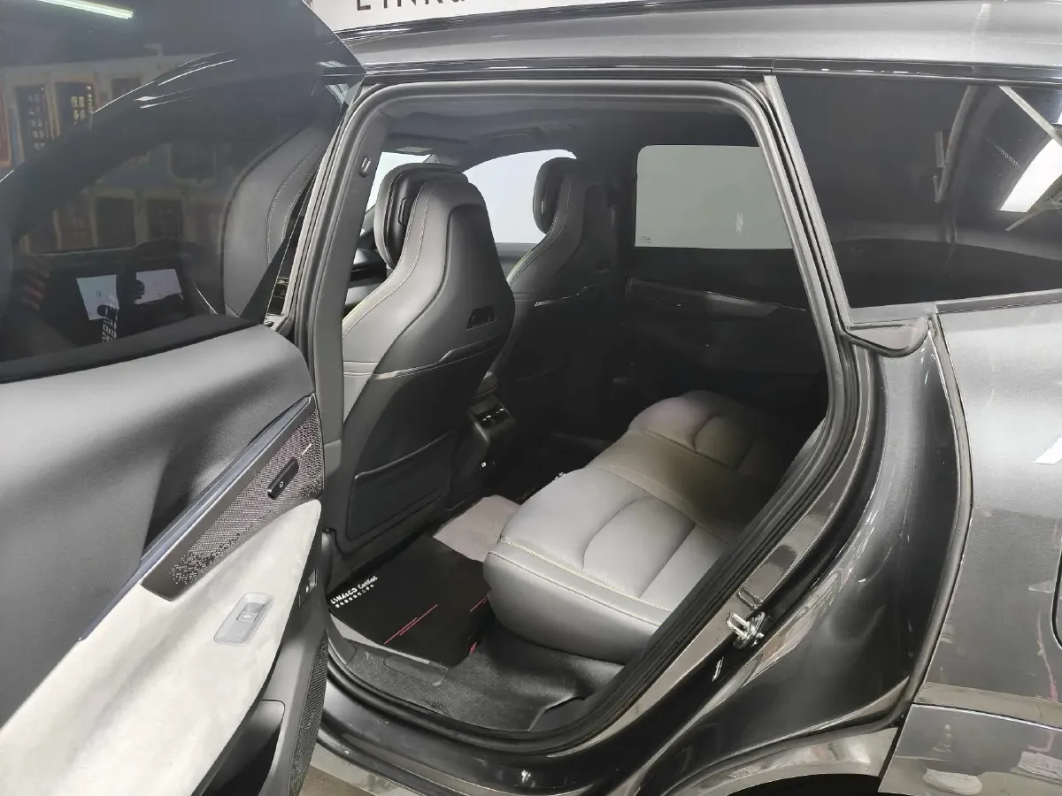 2025 LYNK&CO 08 EM-P 1.5T 163HP L4 3DHT PHEV 39.6/39.8KWH,autocango,china used car exporter,china ev exporter,chinese used car exporter,chinese used ev exporter
