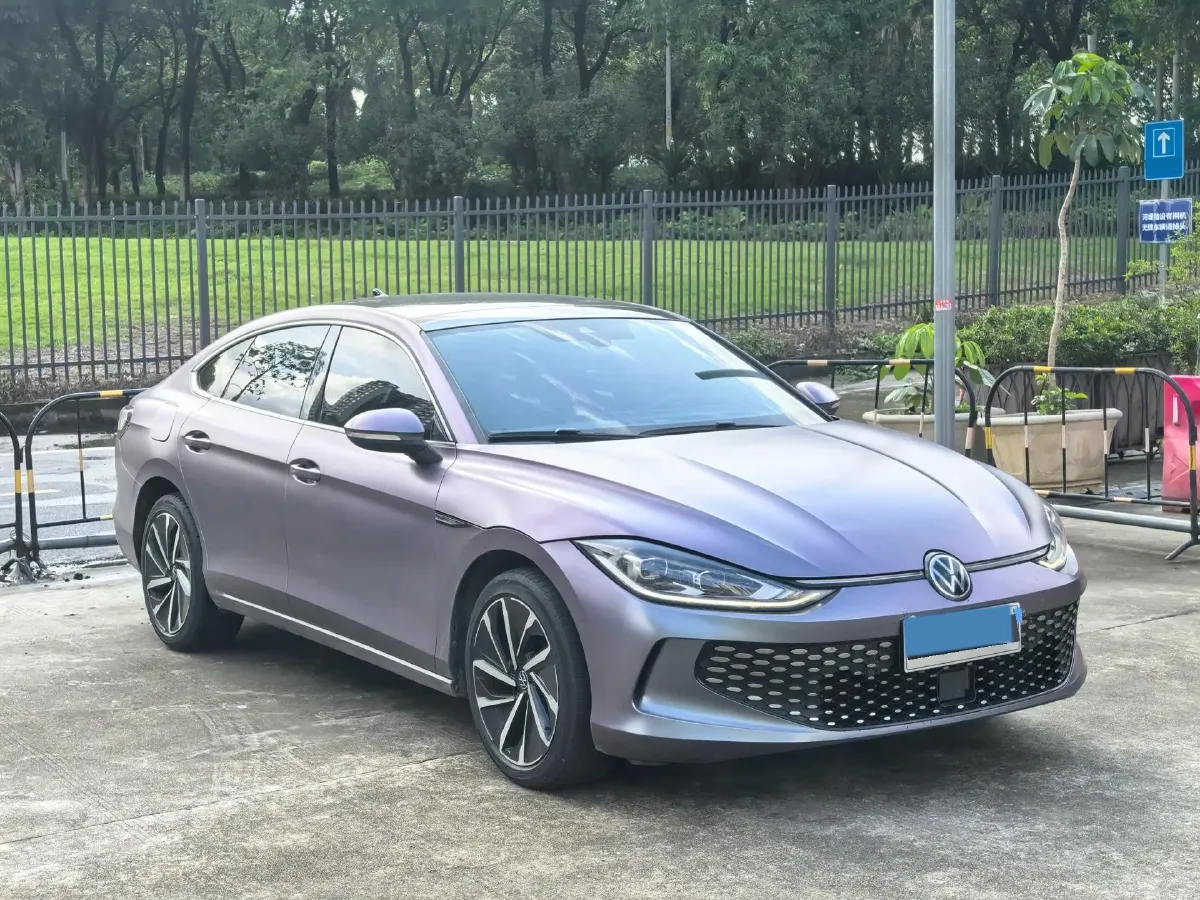 2022 Skoda Superb 2.0T 186HP L4 7DCT,autocango,china used car exporter,china ev exporter,chinese used car exporter,chinese used ev exporter