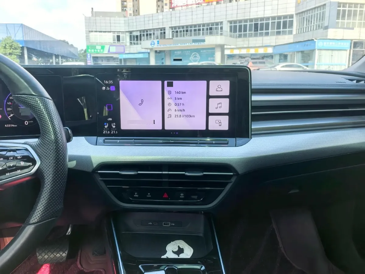 2022 Skoda Superb 2.0T 186HP L4 7DCT,autocango,china used car exporter,china ev exporter,chinese used car exporter,chinese used ev exporter