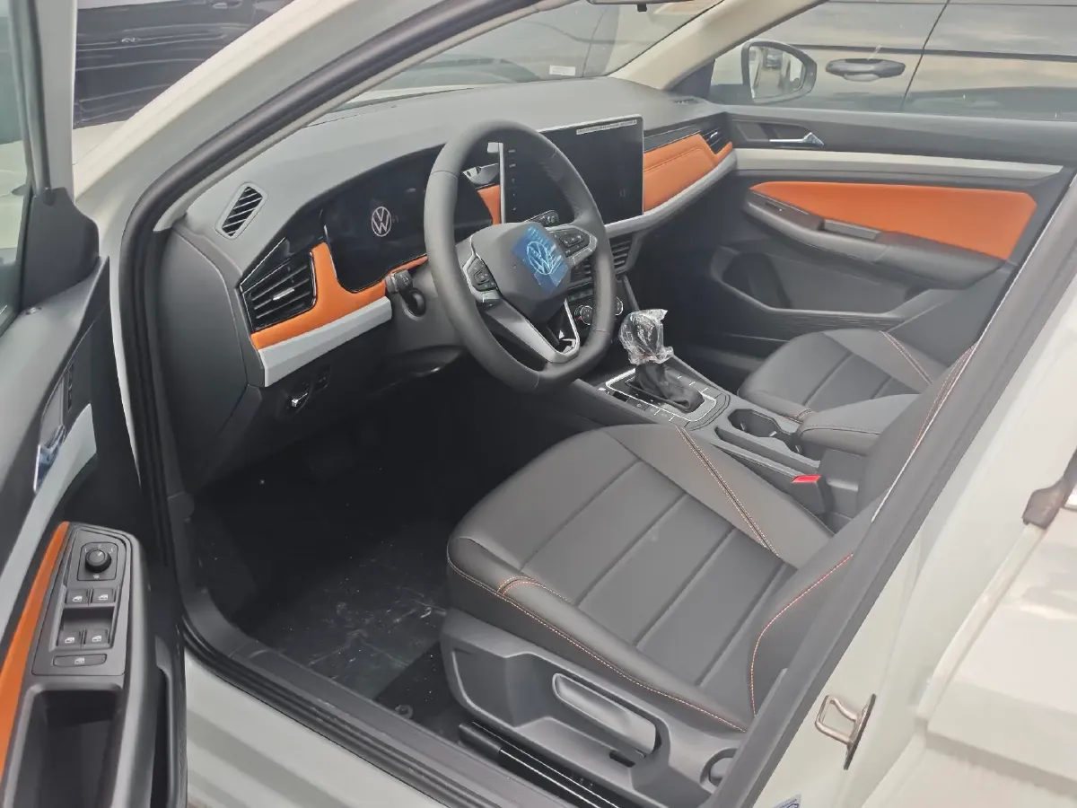 2026 Volkswagen Bora 1.2T 116HP L4 7DCT,autocango,china used car exporter,china ev exporter,chinese used car exporter,chinese used ev exporter