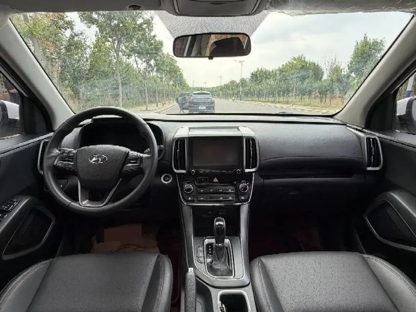 2018 Hyundai ix35 2.0L 160HP L4 6AT,autocango,china used car exporter,china ev exporter,chinese used car exporter,chinese used ev exporter