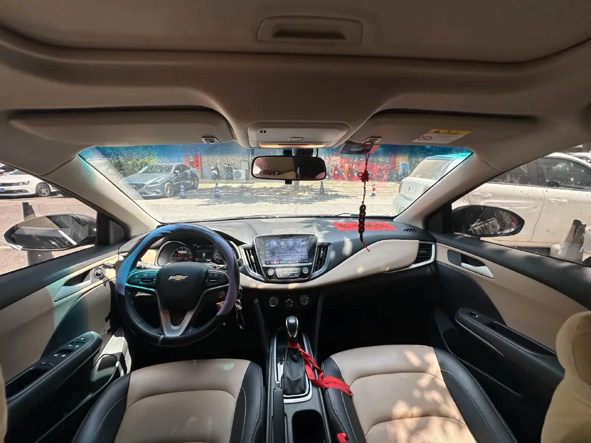 2022 Chevrolet Monza 1.5L 113HP L4 6AT,autocango,china used car exporter,china ev exporter,chinese used car exporter,chinese used ev exporter