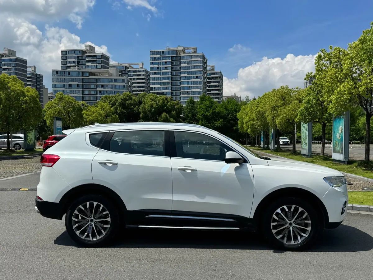 2017 Haval H6 2.0T 197HP L4 7DCT,autocango,china used car exporter,china ev exporter,chinese used car exporter,chinese used ev exporter