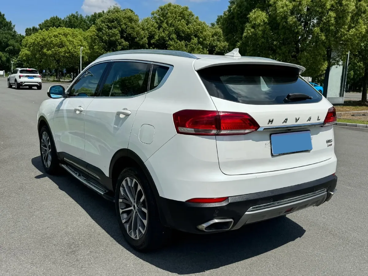 2017 Haval H6 2.0T 197HP L4 7DCT,autocango,china used car exporter,china ev exporter,chinese used car exporter,chinese used ev exporter