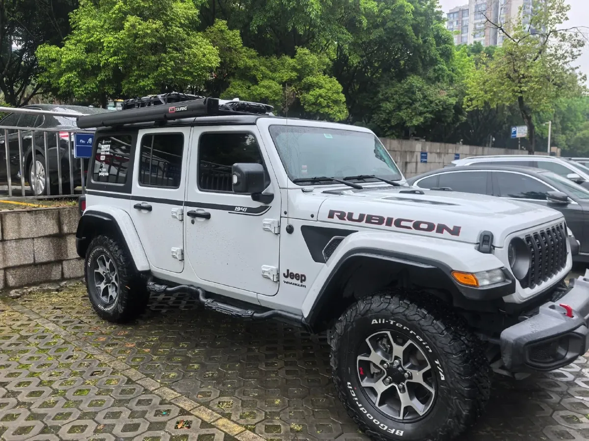 2021 Jeep Wrangler 2.0T 266HP L4 8AT,autocango,china used car exporter,china ev exporter,chinese used car exporter,chinese used ev exporter