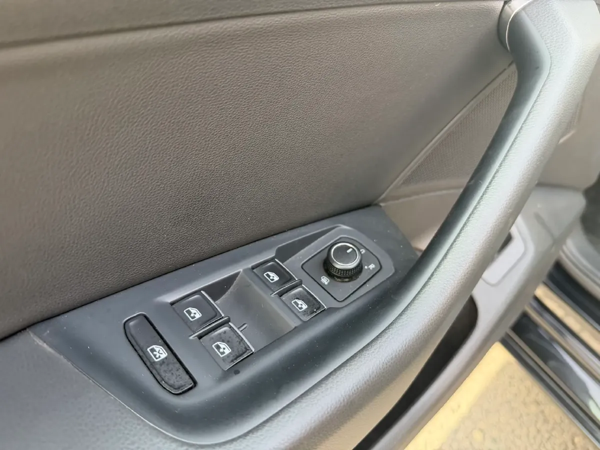 2020 Volkswagen Magotan 1.4T 150HP L4 7DCT,autocango,china used car exporter,china ev exporter,chinese used car exporter,chinese used ev exporter
