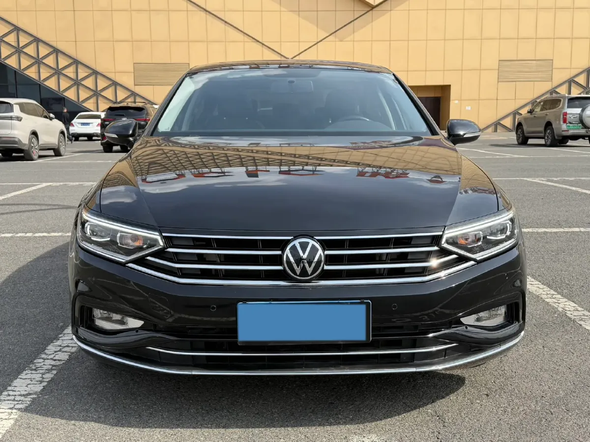 2020 Volkswagen Magotan 1.4T 150HP L4 7DCT,autocango,china used car exporter,china ev exporter,chinese used car exporter,chinese used ev exporter