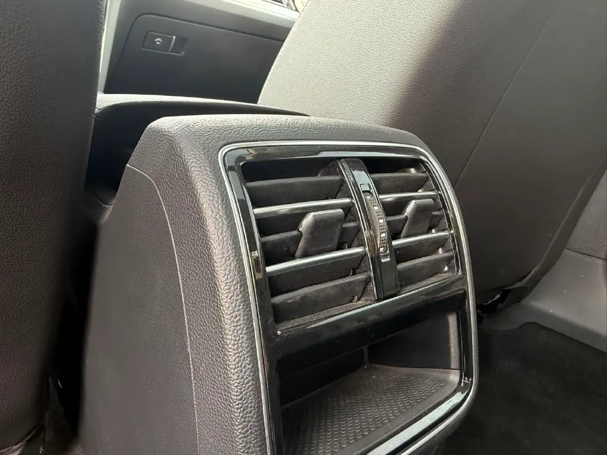 2020 Volkswagen Magotan 1.4T 150HP L4 7DCT,autocango,china used car exporter,china ev exporter,chinese used car exporter,chinese used ev exporter