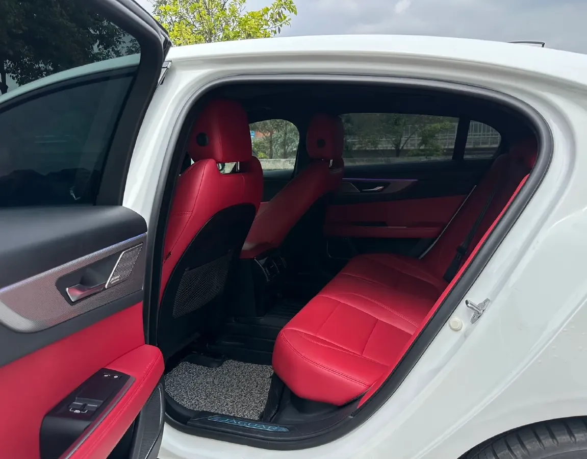 2020 Jaguar XEL 2.0T 200HP L4 8AT,autocango,china used car exporter,china ev exporter,chinese used car exporter,chinese used ev exporter