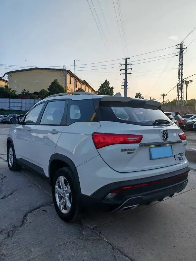 2018 BaoJun 530 1.5T 150HP L4 6MT,autocango,china used car exporter,china ev exporter,chinese used car exporter,chinese used ev exporter