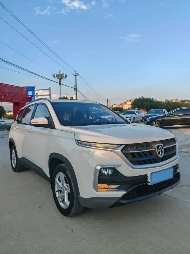 2018 BaoJun 530 1.5T 150HP L4 6MT,autocango,china used car exporter,china ev exporter,chinese used car exporter,chinese used ev exporter