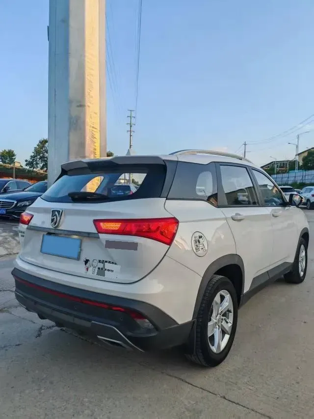 2018 BaoJun 530 1.5T 150HP L4 6MT,autocango,china used car exporter,china ev exporter,chinese used car exporter,chinese used ev exporter