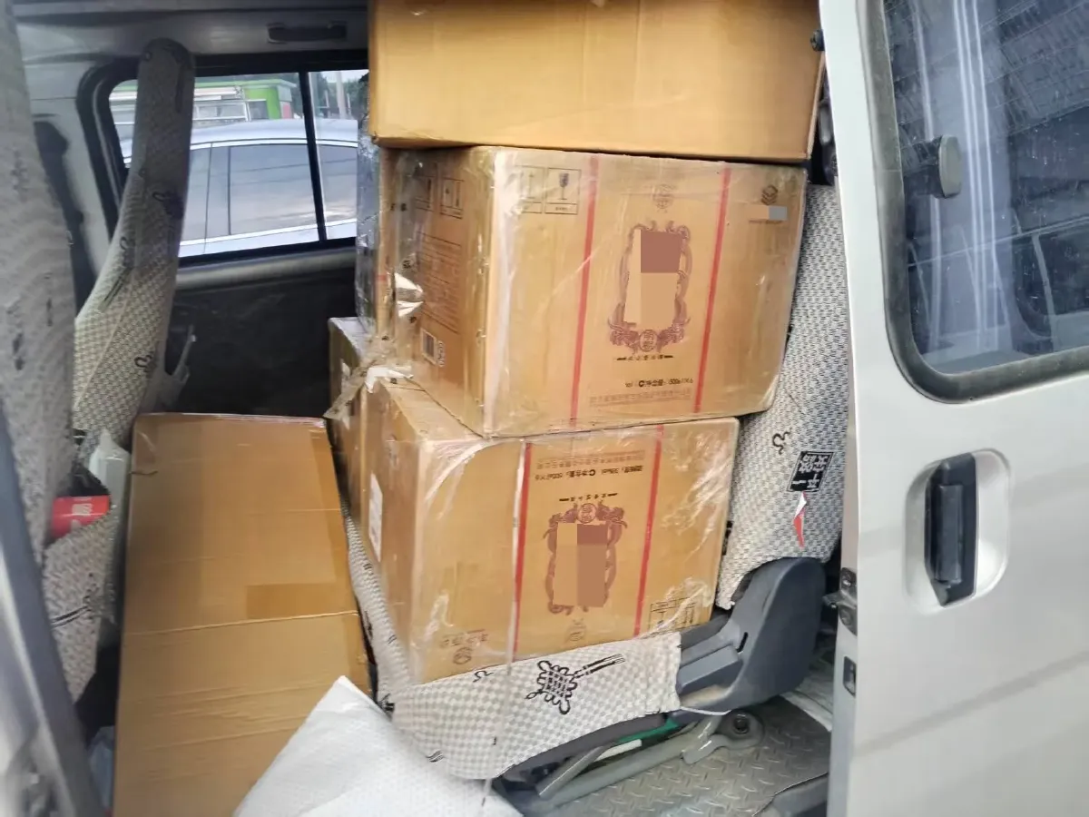 2023 WuLing ZhiGuang 1.5L 102HP L4 5MT,autocango,china used car exporter,china ev exporter,chinese used car exporter,chinese used ev exporter
