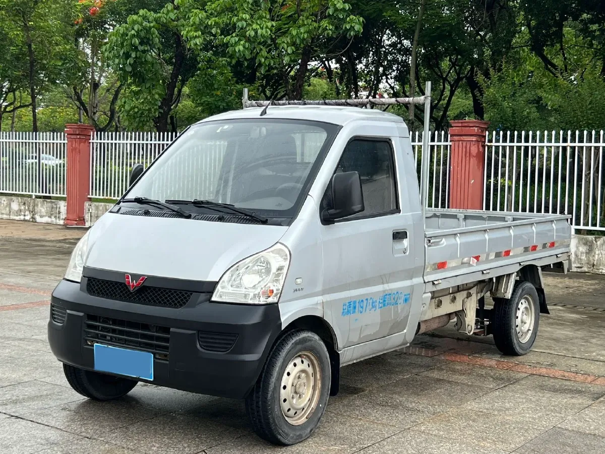 2019 WuLing RongGuang Mini Truck 1.5L 107HP L4 5MT,autocango,china used car exporter,china ev exporter,chinese used car exporter,chinese used ev exporter
