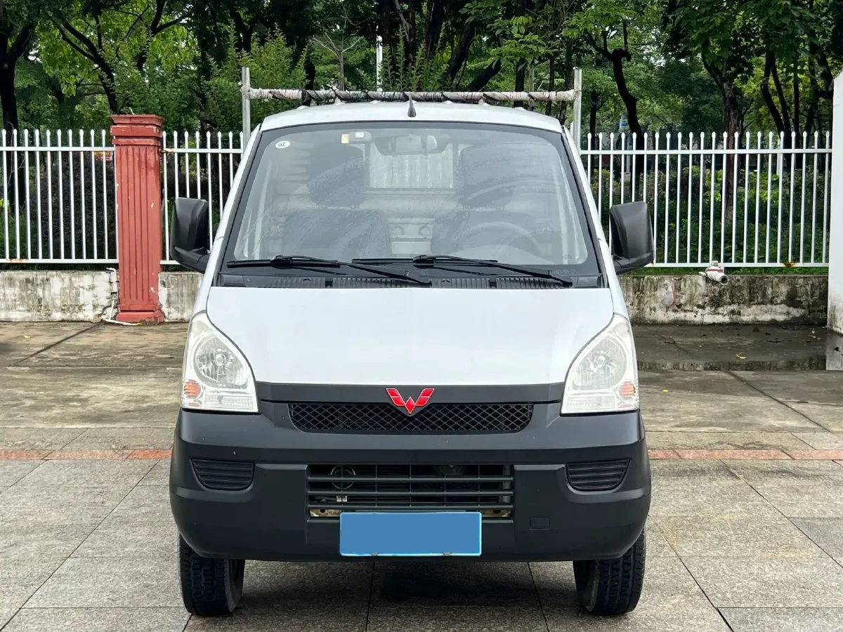 2019 WuLing RongGuang Mini Truck 1.5L 107HP L4 5MT,autocango,china used car exporter,china ev exporter,chinese used car exporter,chinese used ev exporter