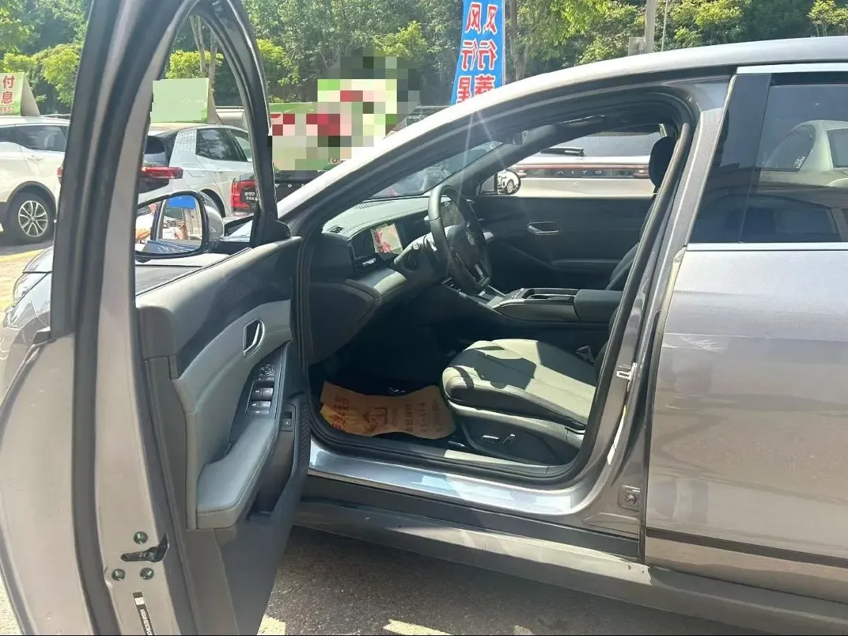 2025 BYD QinL BEV,autocango,china used car exporter,china ev exporter,chinese used car exporter,chinese used ev exporter