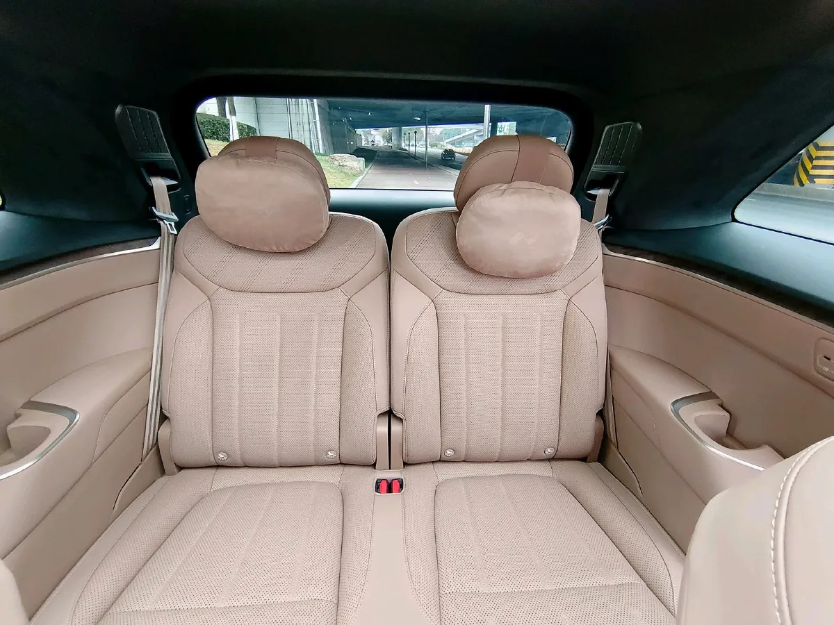 2025 ONVO L90 BEV,autocango,china used car exporter,china ev exporter,chinese used car exporter,chinese used ev exporter