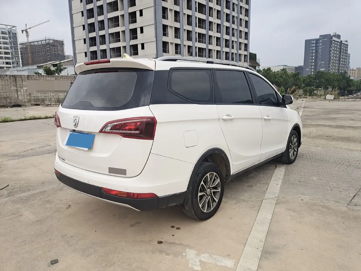 2019 BaoJun 730 1.5T 151HP L4 CVT,autocango,china used car exporter,china ev exporter,chinese used car exporter,chinese used ev exporter