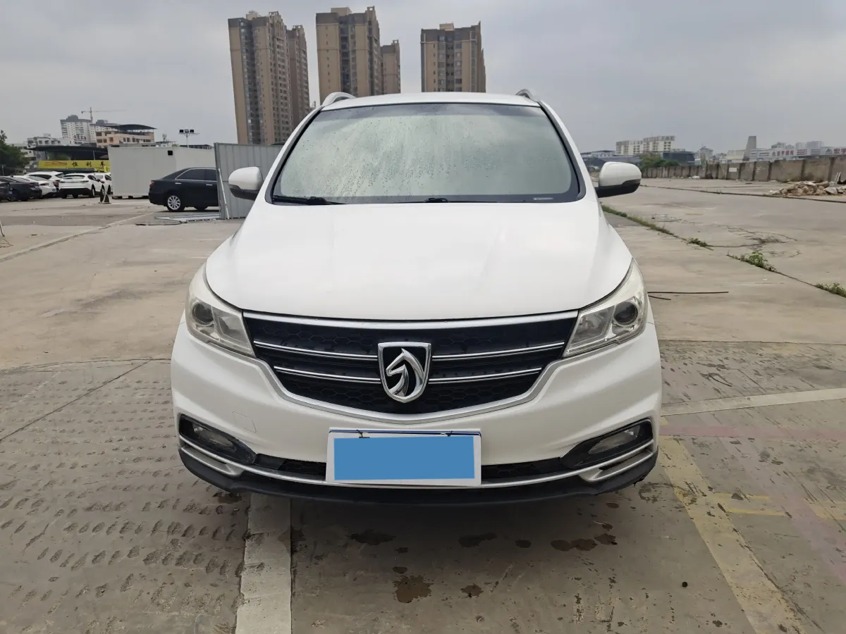 2019 BaoJun 730 1.5T 151HP L4 CVT,autocango,china used car exporter,china ev exporter,chinese used car exporter,chinese used ev exporter