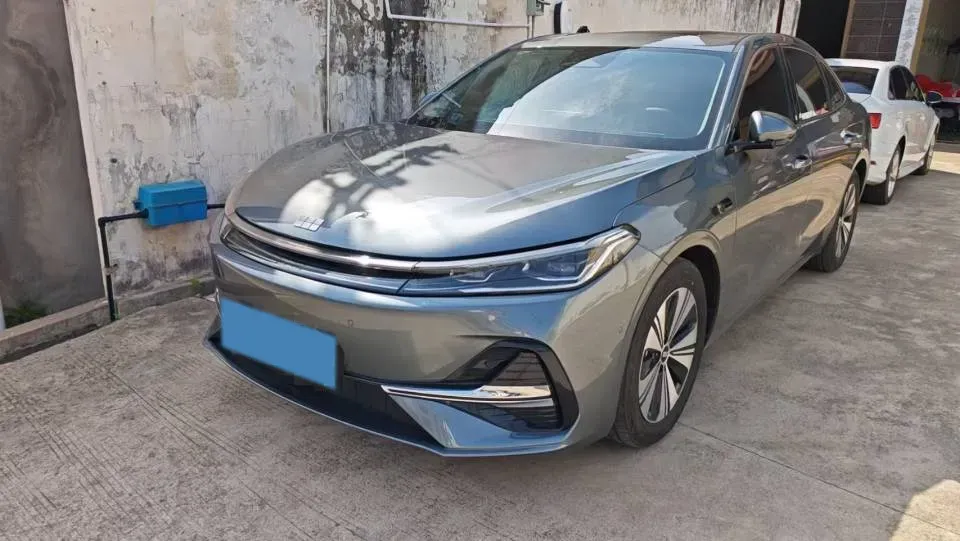 2025 Geely Galaxy A7 1.5L 112HP L4 1DHT PHEV,autocango,china used car exporter,china ev exporter,chinese used car exporter,chinese used ev exporter