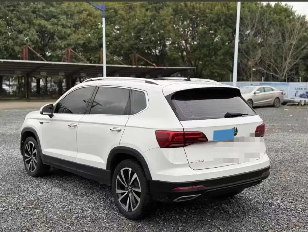 2019 MINI MINI 1.5T 102HP L3 7DCT,autocango,china used car exporter,china ev exporter,chinese used car exporter,chinese used ev exporter