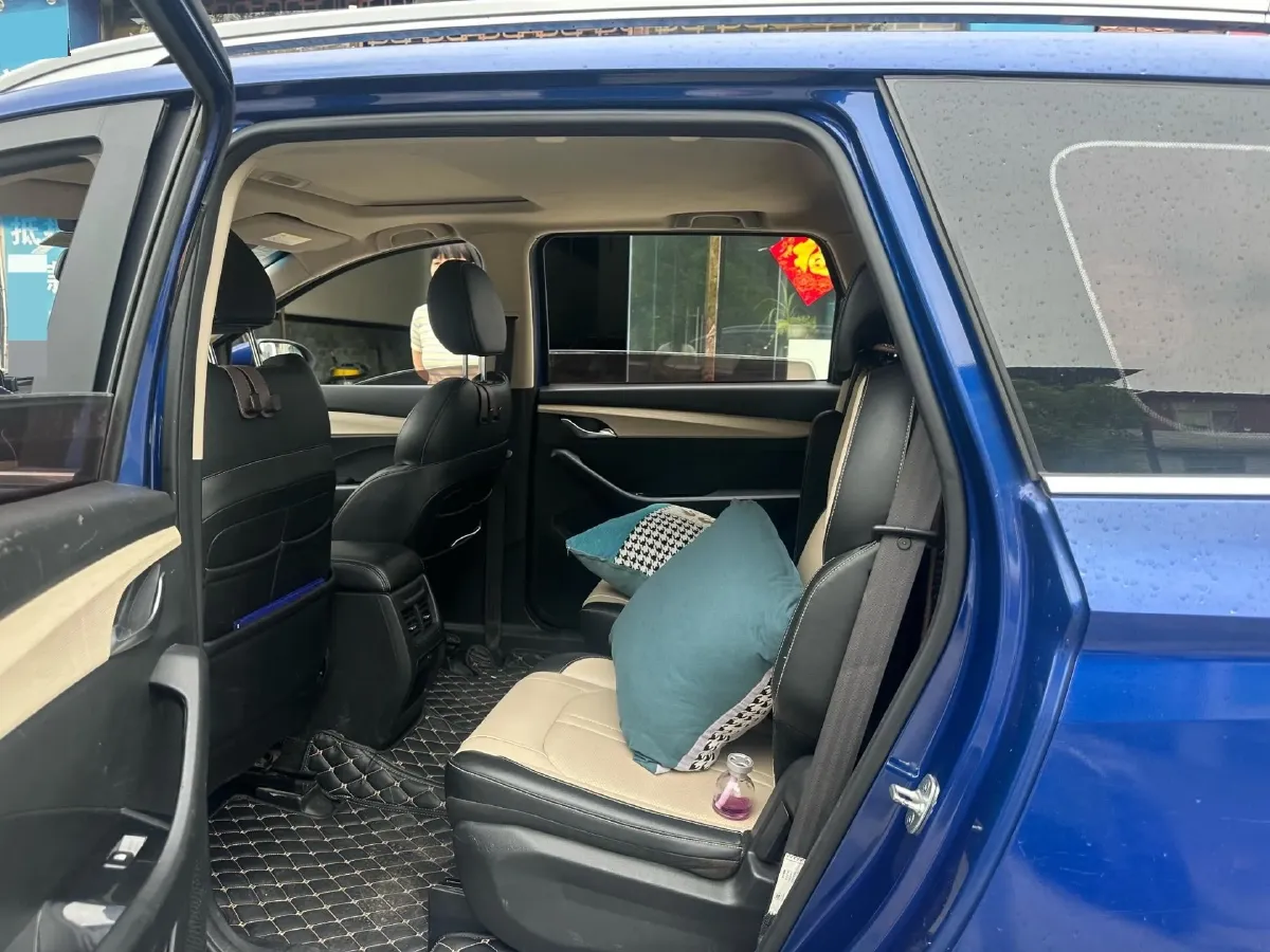2018 BaoJun 360 1.5L 112HP L4 6MT,autocango,china used car exporter,china ev exporter,chinese used car exporter,chinese used ev exporter