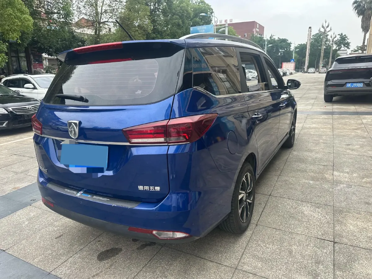 2018 BaoJun 360 1.5L 112HP L4 6MT,autocango,china used car exporter,china ev exporter,chinese used car exporter,chinese used ev exporter