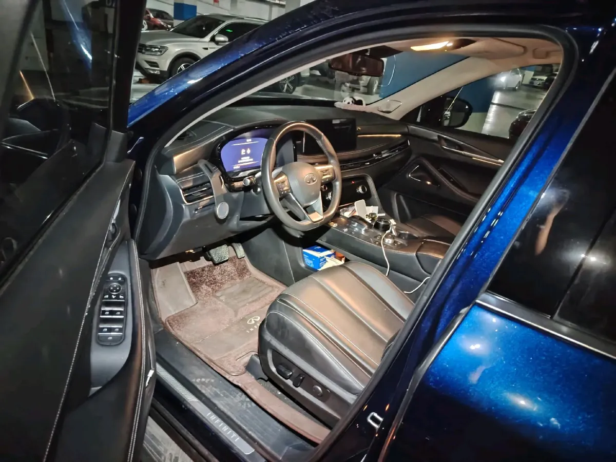 2022 Infiniti QX60 2.0T 252HP L4 9AT,autocango,china used car exporter,china ev exporter,chinese used car exporter,chinese used ev exporter