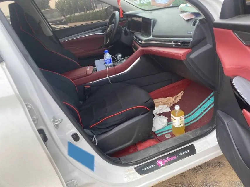 2021 ChangAn CS75 Plus 1.5T 178HP L4 6AT,autocango,china used car exporter,china ev exporter,chinese used car exporter,chinese used ev exporter
