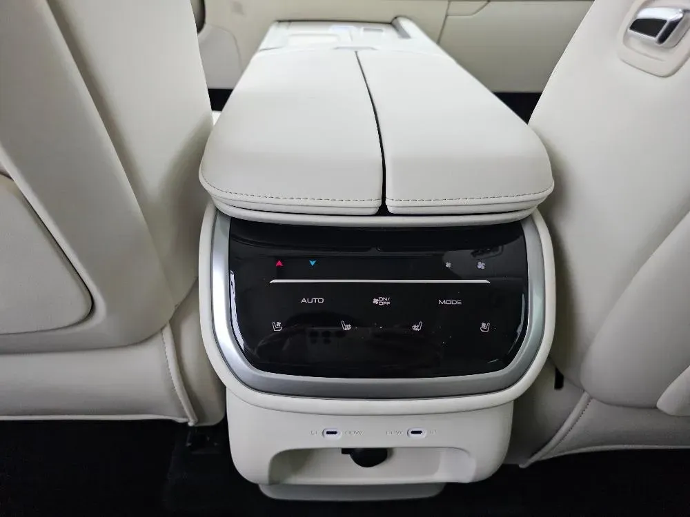 2025 WEY BlueMountain 1.5T 170HP L4 4DHT PHEV 52.3KWH,autocango,china used car exporter,china ev exporter,chinese used car exporter,chinese used ev exporter
