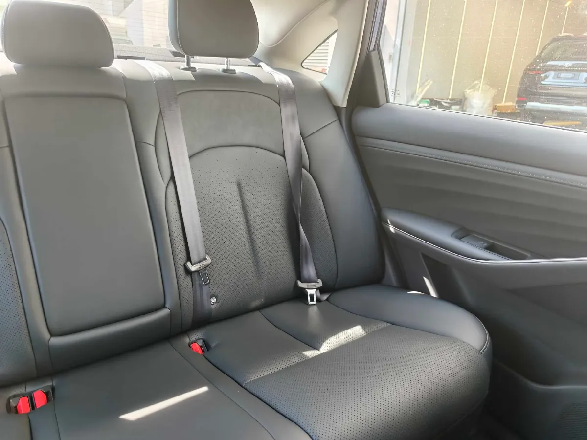 2026 Nissan N7 1.5L 102HP L4 1DHT PHEV,autocango,china used car exporter,china ev exporter,chinese used car exporter,chinese used ev exporter
