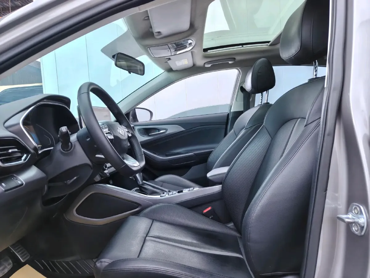 2019 Hyundai La Festa 1.6T 190HP L4 7DCT,autocango,china used car exporter,china ev exporter,chinese used car exporter,chinese used ev exporter