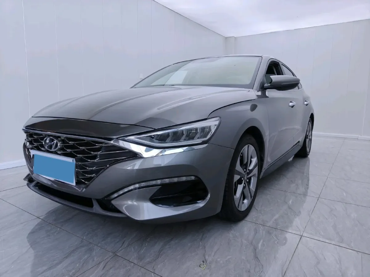 2019 Hyundai La Festa 1.6T 190HP L4 7DCT,autocango,china used car exporter,china ev exporter,chinese used car exporter,chinese used ev exporter