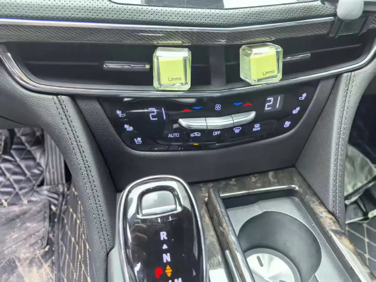 2022 Cadillac CT6 2.0T 237HP L4 10AT,autocango,china used car exporter,china ev exporter,chinese used car exporter,chinese used ev exporter