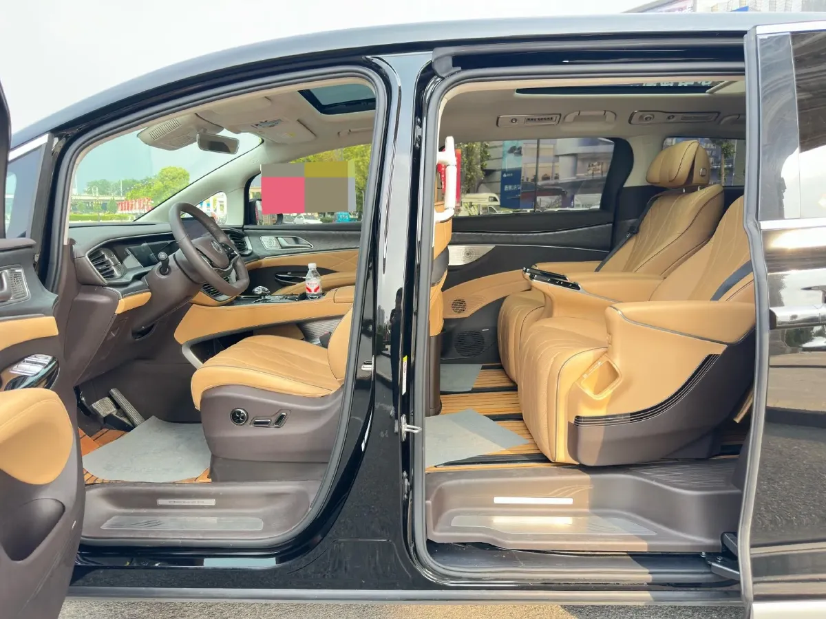 2024 Denza D9 1.5T 139HP L4 E-CVT PHEV 40KWH,autocango,china used car exporter,china ev exporter,chinese used car exporter,chinese used ev exporter