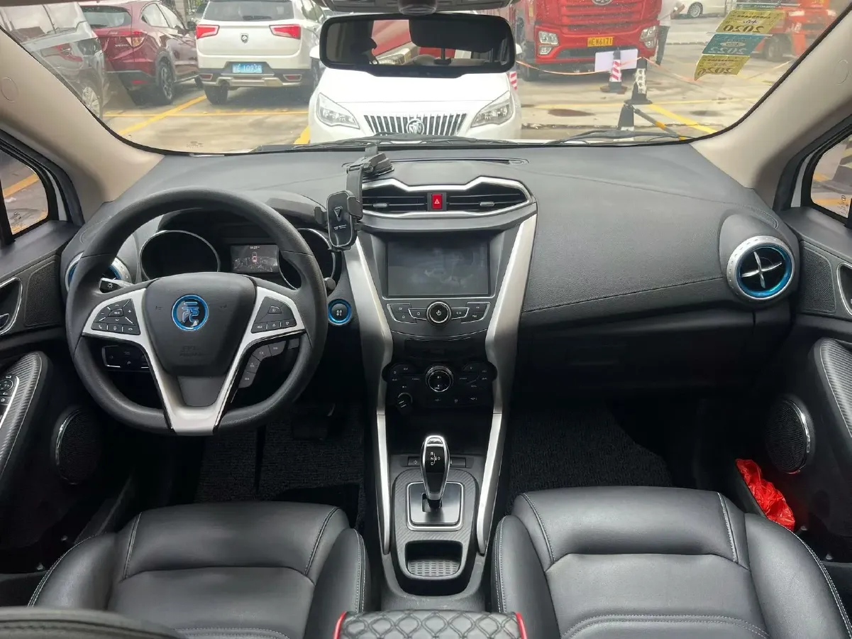 2018 BYD Yuan BEV 42KWH,autocango,china used car exporter,china ev exporter,chinese used car exporter,chinese used ev exporter
