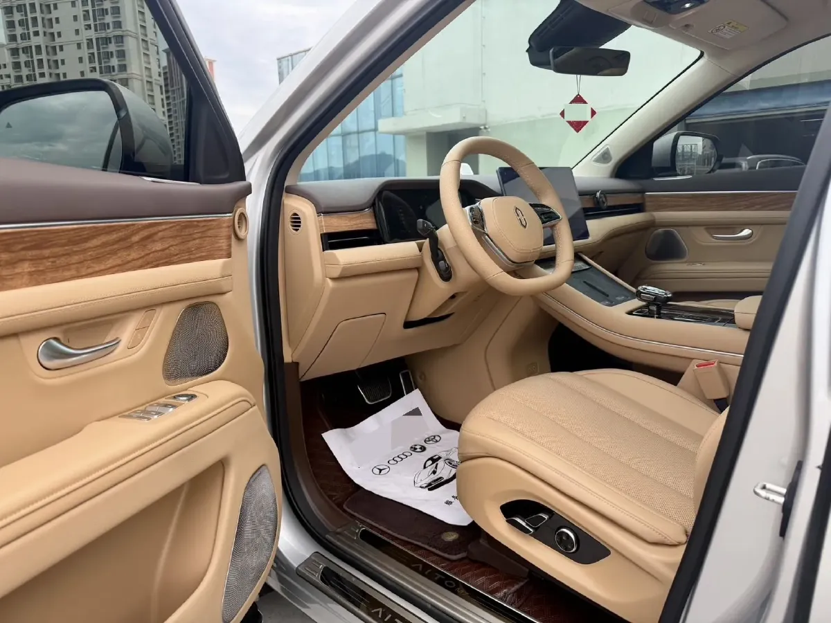 2024 AITO AITO M7 1.5T 152HP L4 REEV 40KWH,autocango,china used car exporter,china ev exporter,chinese used car exporter,chinese used ev exporter