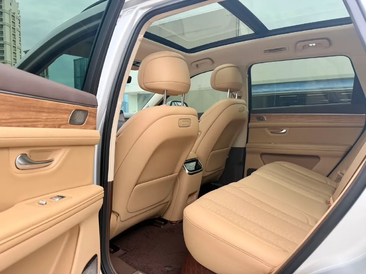 2024 AITO AITO M7 1.5T 152HP L4 REEV 40KWH,autocango,china used car exporter,china ev exporter,chinese used car exporter,chinese used ev exporter