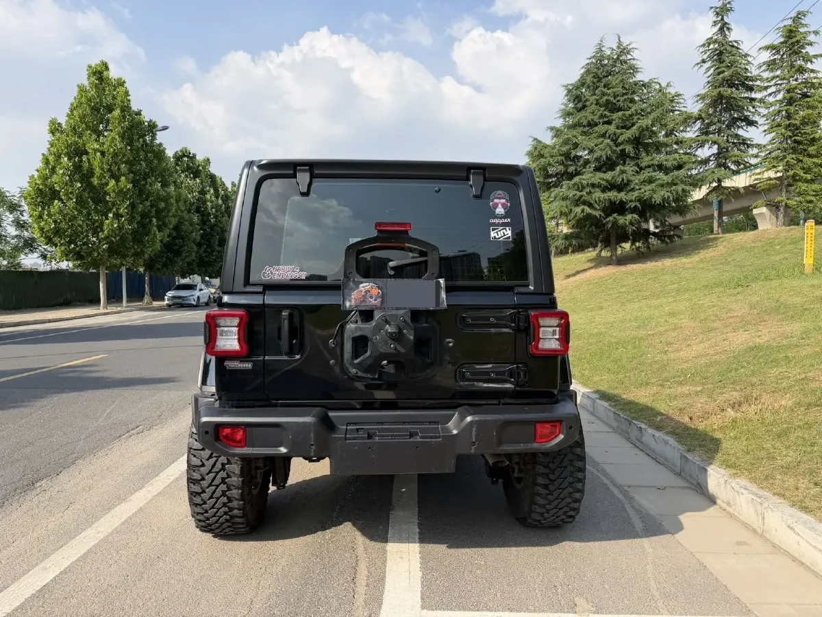 2021 Jeep Wrangler 2.0T 266HP L4 8AT,autocango,china used car exporter,china ev exporter,chinese used car exporter,chinese used ev exporter