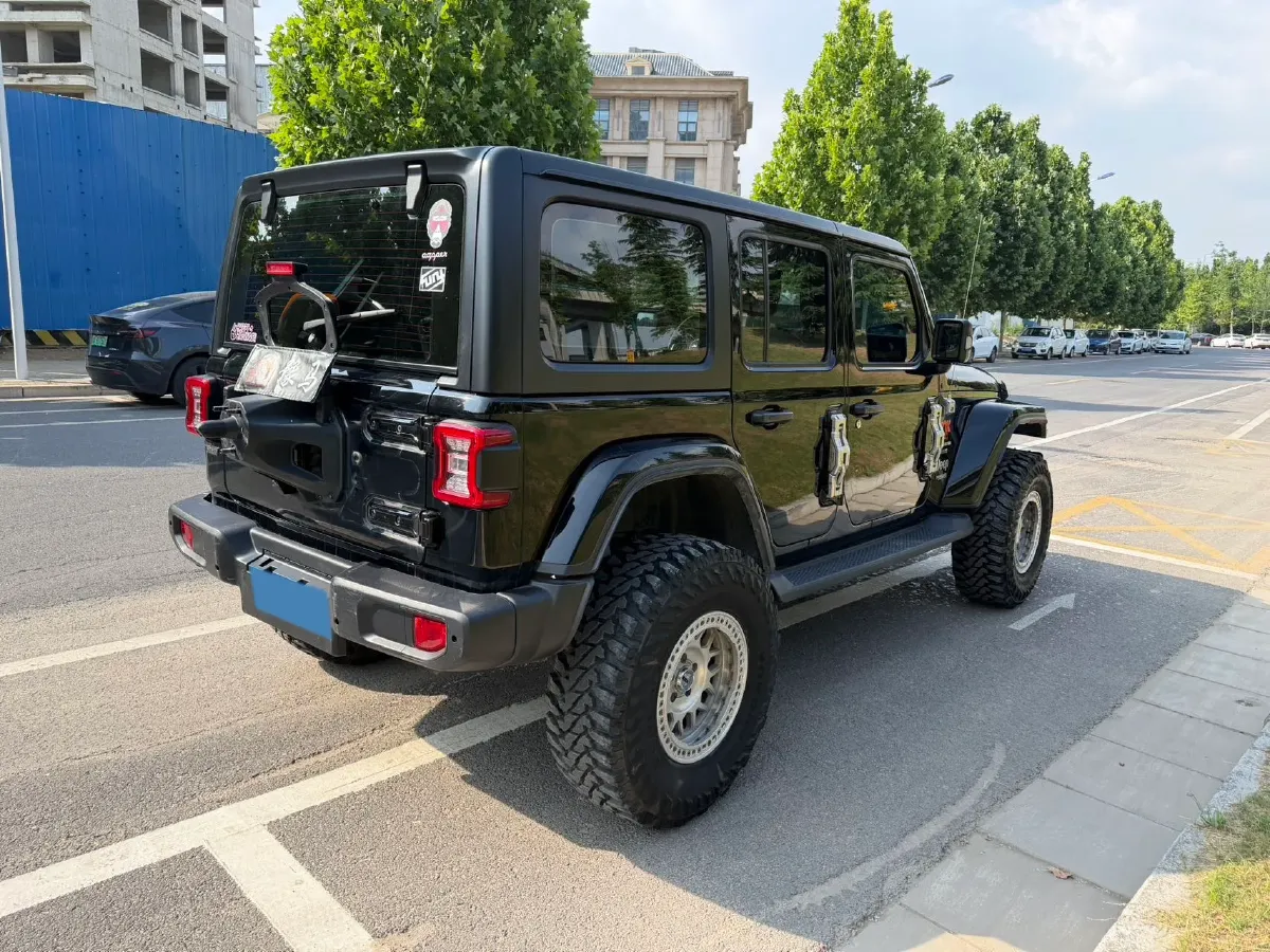 2021 Jeep Wrangler 2.0T 266HP L4 8AT,autocango,china used car exporter,china ev exporter,chinese used car exporter,chinese used ev exporter
