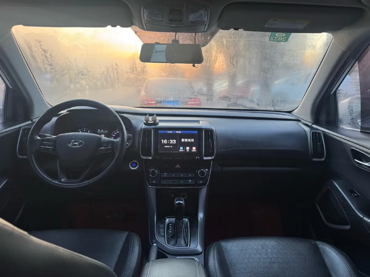 2018 Hyundai ix35 2.0L 160HP L4 6AT,autocango,china used car exporter,china ev exporter,chinese used car exporter,chinese used ev exporter
