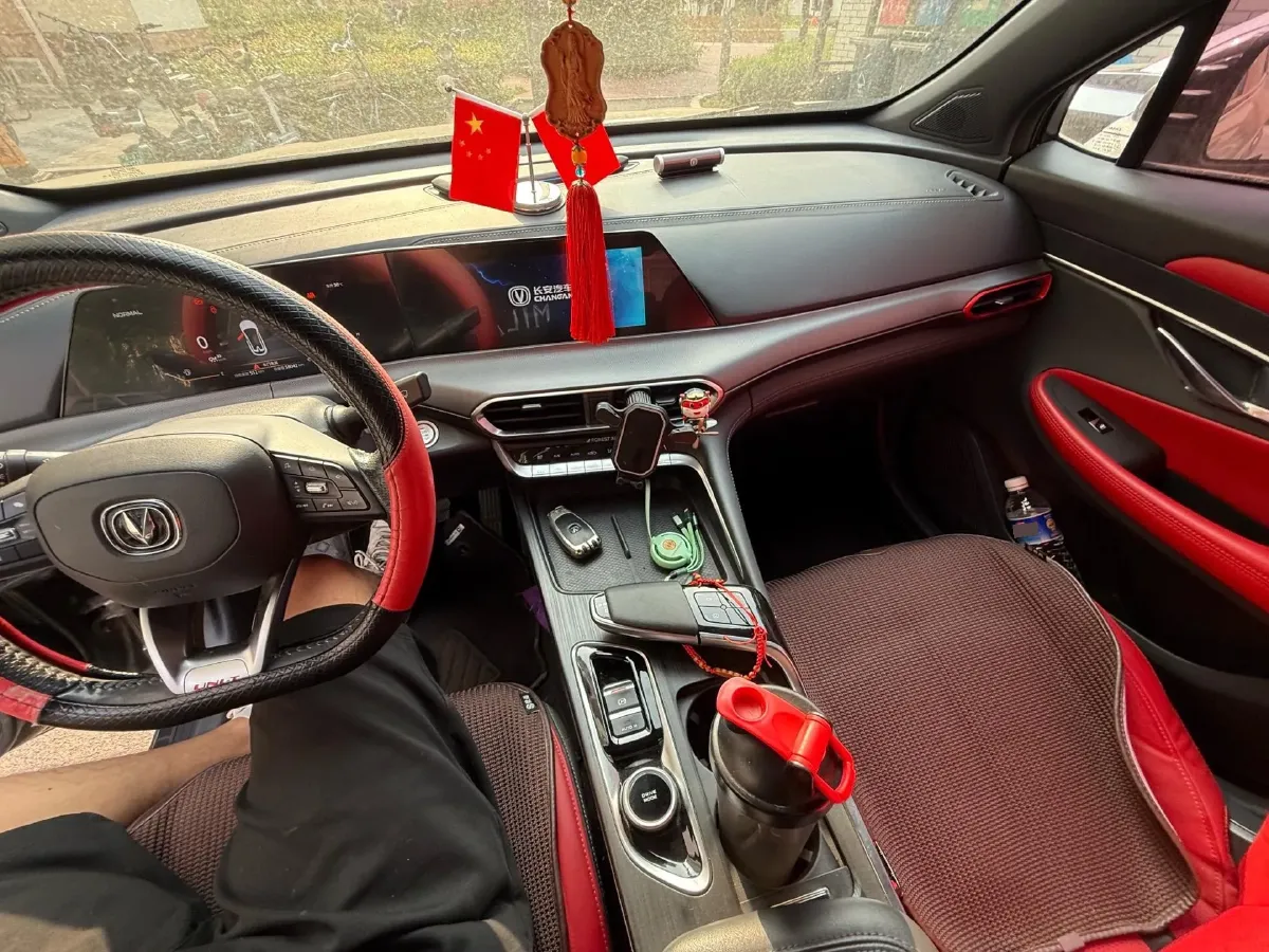 2020 ChangAn UNI-T 1.5T 180HP L4 7DCT,autocango,china used car exporter,china ev exporter,chinese used car exporter,chinese used ev exporter