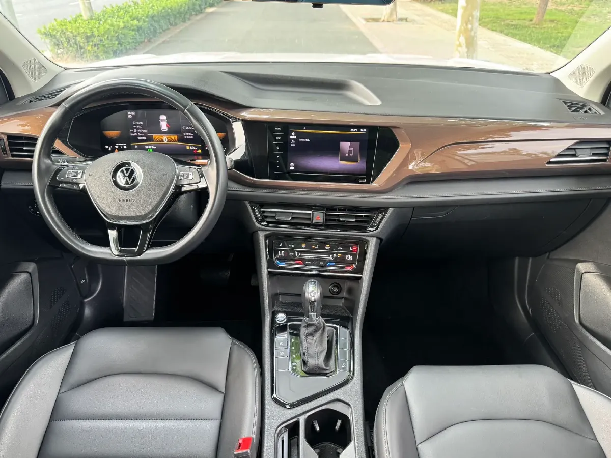 2022 Volkswagen Tharu 1.4T 150HP L4 7DCT,autocango,china used car exporter,china ev exporter,chinese used car exporter,chinese used ev exporter