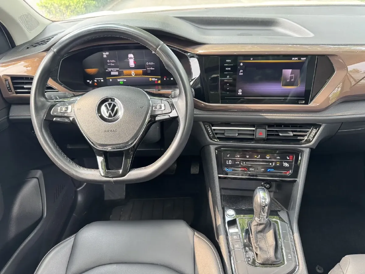 2022 Volkswagen Tharu 1.4T 150HP L4 7DCT,autocango,china used car exporter,china ev exporter,chinese used car exporter,chinese used ev exporter