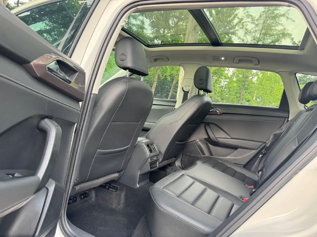 2022 Volkswagen Tharu 1.4T 150HP L4 7DCT,autocango,china used car exporter,china ev exporter,chinese used car exporter,chinese used ev exporter