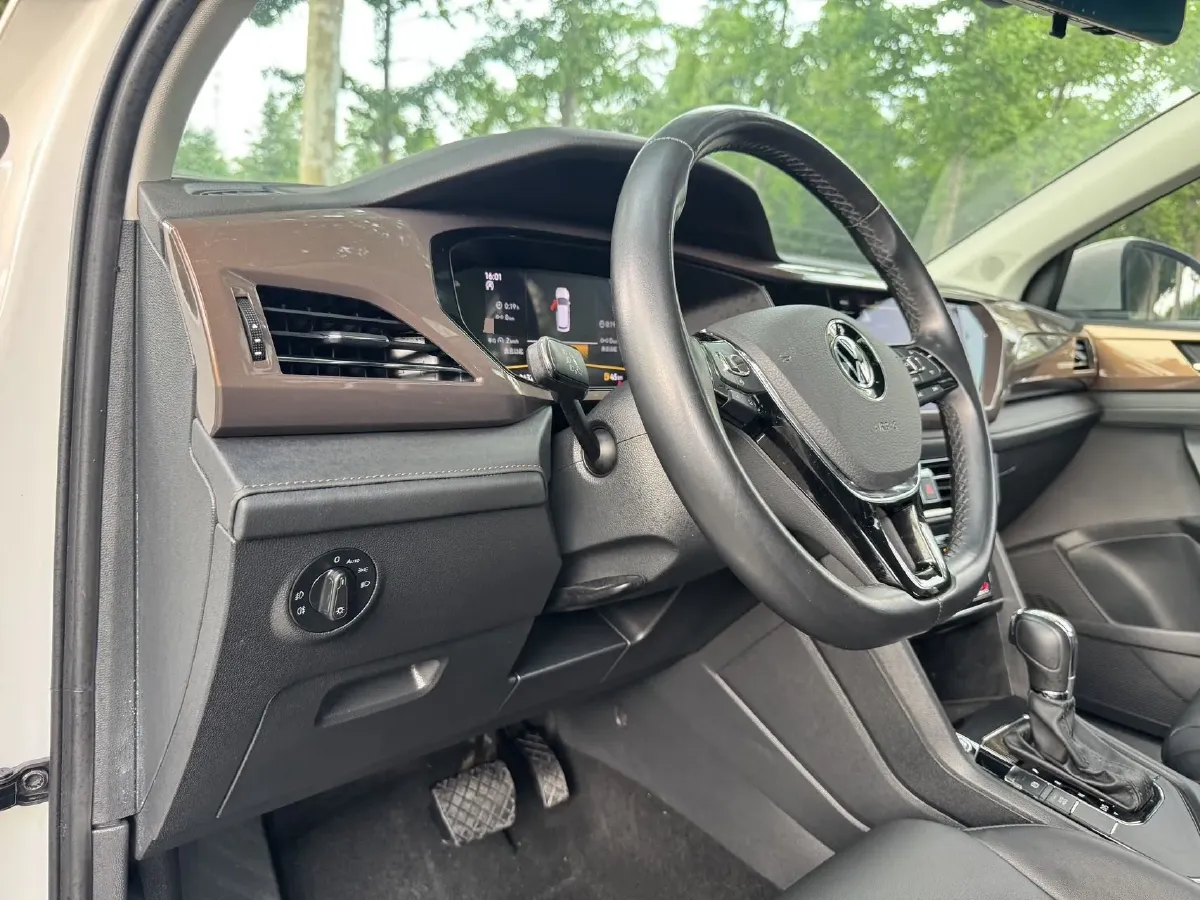 2022 Volkswagen Tharu 1.4T 150HP L4 7DCT,autocango,china used car exporter,china ev exporter,chinese used car exporter,chinese used ev exporter