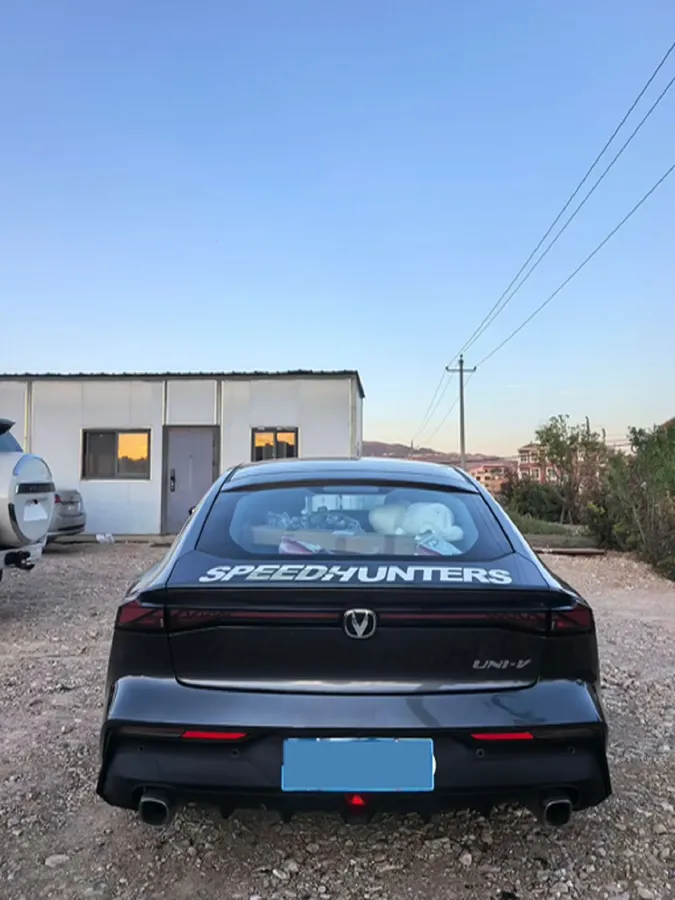 2022 ChangAn UNI-V 1.5T 188HP L4 7DCT,autocango,china used car exporter,china ev exporter,chinese used car exporter,chinese used ev exporter