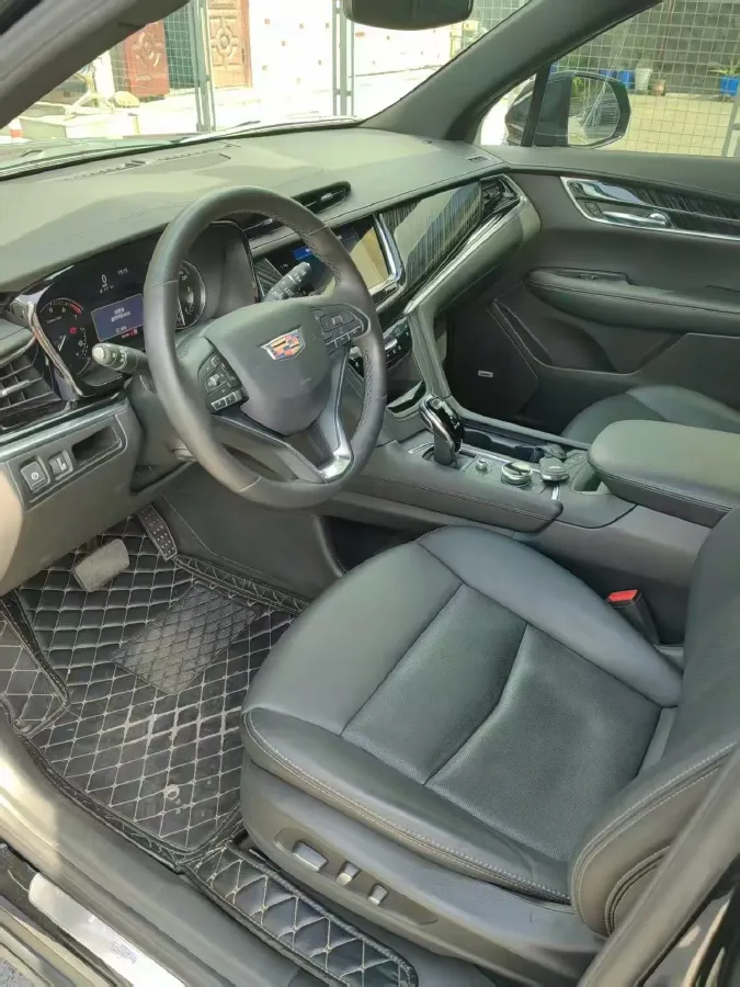 2021 Cadillac XT6 2.0T 237HP L4 9AT,autocango,china used car exporter,china ev exporter,chinese used car exporter,chinese used ev exporter