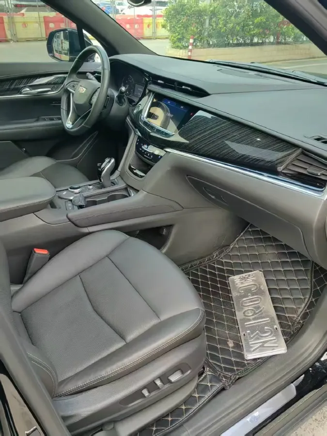 2021 Cadillac XT6 2.0T 237HP L4 9AT,autocango,china used car exporter,china ev exporter,chinese used car exporter,chinese used ev exporter
